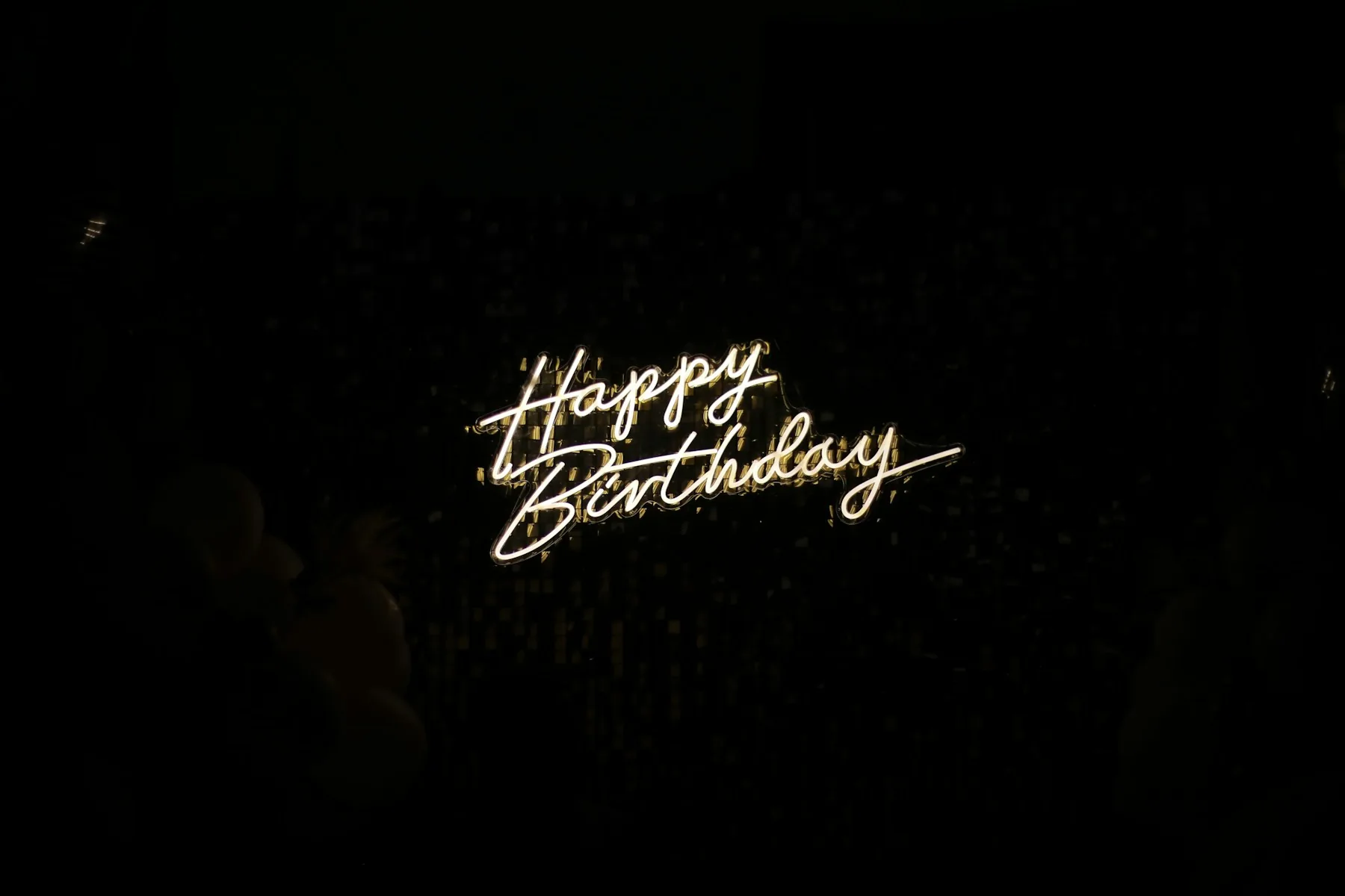 Schokoladige Happy-Birthday-Dekoration